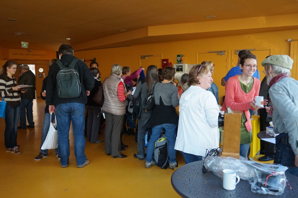 PoussesVersail's tweet photo. Le #Festival #ZeroDechet à #Versailles le 25 novembre. 10 associations, deux films #racingtozero et #thetruecost et un #Reparcafe avec 4 ateliers de réparation https://t.co/AtwCkc7K15