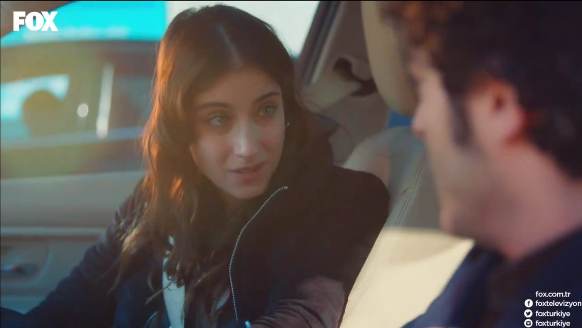 milaa_hc's tweet photo. Filiz no solo lo calma y le toma la mano sino que además le sonrie dulcemente asgjhs 
HazalKaya BurakDeniz BarFi FilizElibol BarışAktan 
#sanatutkunum https://t.co/m1I0tDKQYF