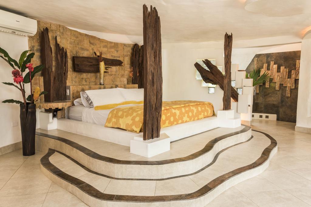 Kashama Eco resort &amp; Spa! Un lugar fenomenal para disfrutar con amigos o familia, ubicado en Santo Domingo de los Tsáchilas. 🤩
Te dejamos una fotografía de su hermosa Suite Presidencial!

Reservas: editorial@hospedarecuador.com ó llamando al 605 0135