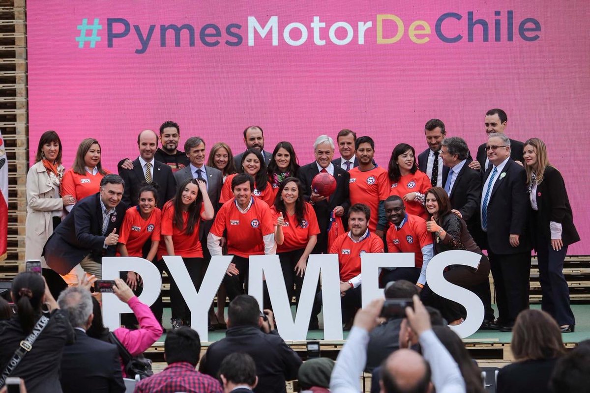 jocelynlizana's tweet photo. #SemanaDeLaPyme Deseo felicitar a los hermanos Godoy Cazaux creadores de @EspacioCazaux y Jacob Zepeda de #Dments por estar seleccionados entre las mejores 11 pymes de Chile! Fabulosos representantes de nuestra región! https://t.co/OE0UnNn1PX