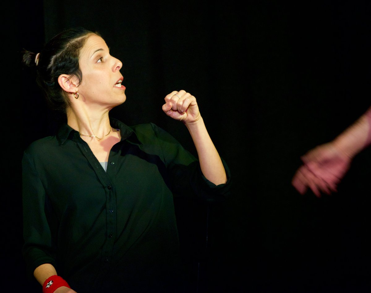 Ratibortheater's tweet photo. #PlayingWithTheEnemy #Thursdays #ImproEmbassy #Berlin #english #international #improv #Israel #ArabCountry #ArabicSpring #poems #theatre #improvisation #fun #inspiration #associations #TodayCheapBlood #Vampire #MayHeFallDown #enemies #cometogether #RatiborTheater #InMyMind... https://t.co/zWvGSQ9KU3