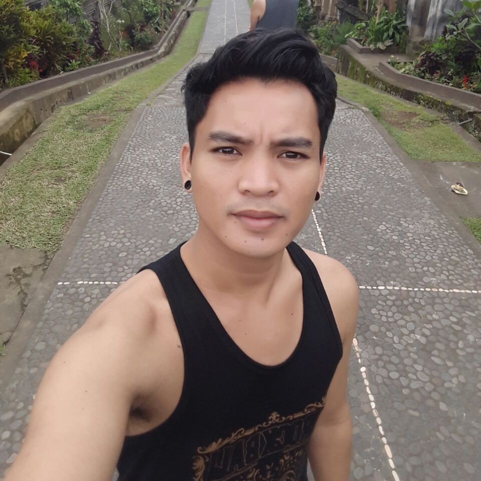 romi97025599's tweet photo. - yang mau isi Slot massage aku 
include room di hotel jl legian sampe jam 12 siang ini ya gan - 
fast respon 
👉 Whatsapp : 081999122698

#pijat #pijatpanggilan #pijatenak
#infopijatbali #gaybali #gaydenpasar #gayseminyak 
#pijatgaybali #massageboy #massageboybali #Pijatpria https://t.co/ZGyT0rAp3p