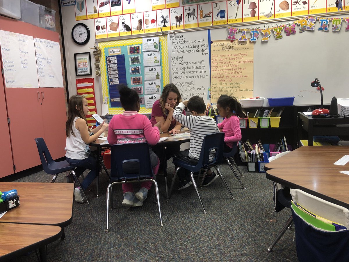 medman816's tweet photo. Station work!!! All students workings hard...and everyone is on task! @Skillic1Kristen @MittelstadtKISD #MomentsinKlein #Patriots2theCore #ELAR https://t.co/V7bpjLB68c