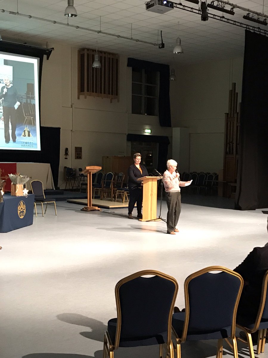 SportInHarb's tweet photo. Thanks to our LSA Chair Nicky Collett for closing proceedings this evening and thanks for all your support over the last 12 months! #HDSA18 @LR_Sport @HarboroughDC https://t.co/qrHawanZMu