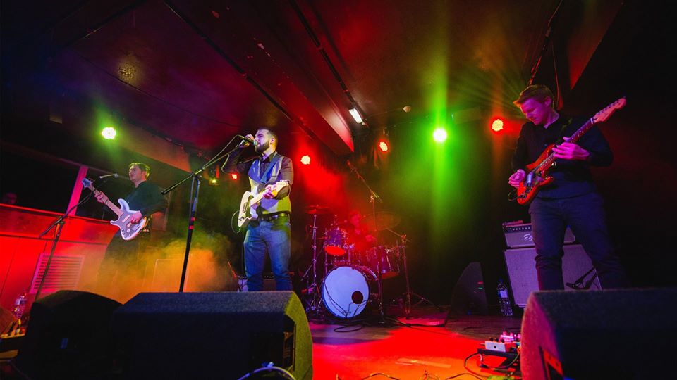 🎶🎸SATURDAY LIVE BAND NIGHTS START NEXT WEEK 🎶🎸starting with <a href="/GreenHotClover/">Green Hot Clover</a> with their unique brand of show stopping entertainment! We have a few tables left for diners - call 01565 755335 or send us a direct message to book!! King Street, Knutsford #knutsford #knutsfordlife