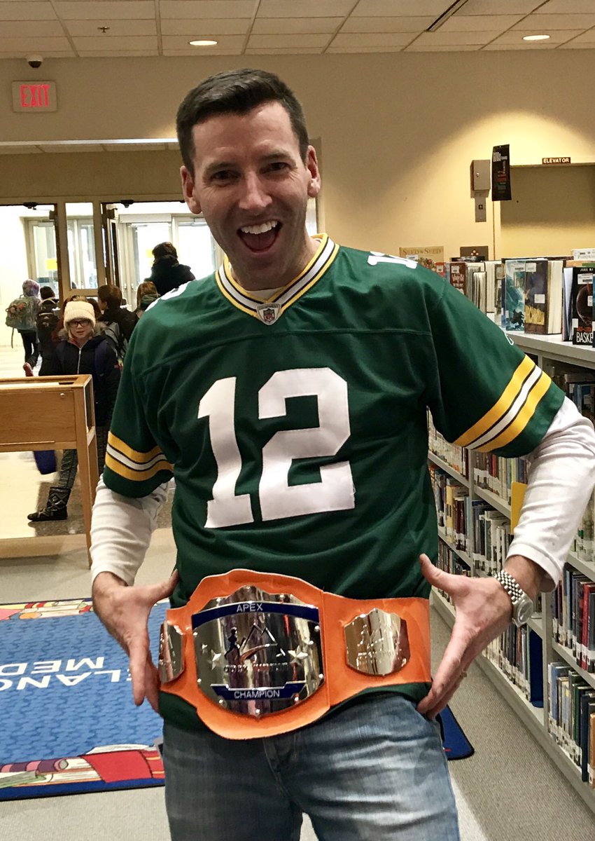 Our class was so excited to earn the Championship belt. Good thing I wore my favorite shirt to go with it!  @apexleaderco @ApexLeadCo_MPLS #GBvsSEA #GoPackGo #TNF #DiscountDoubleCheck