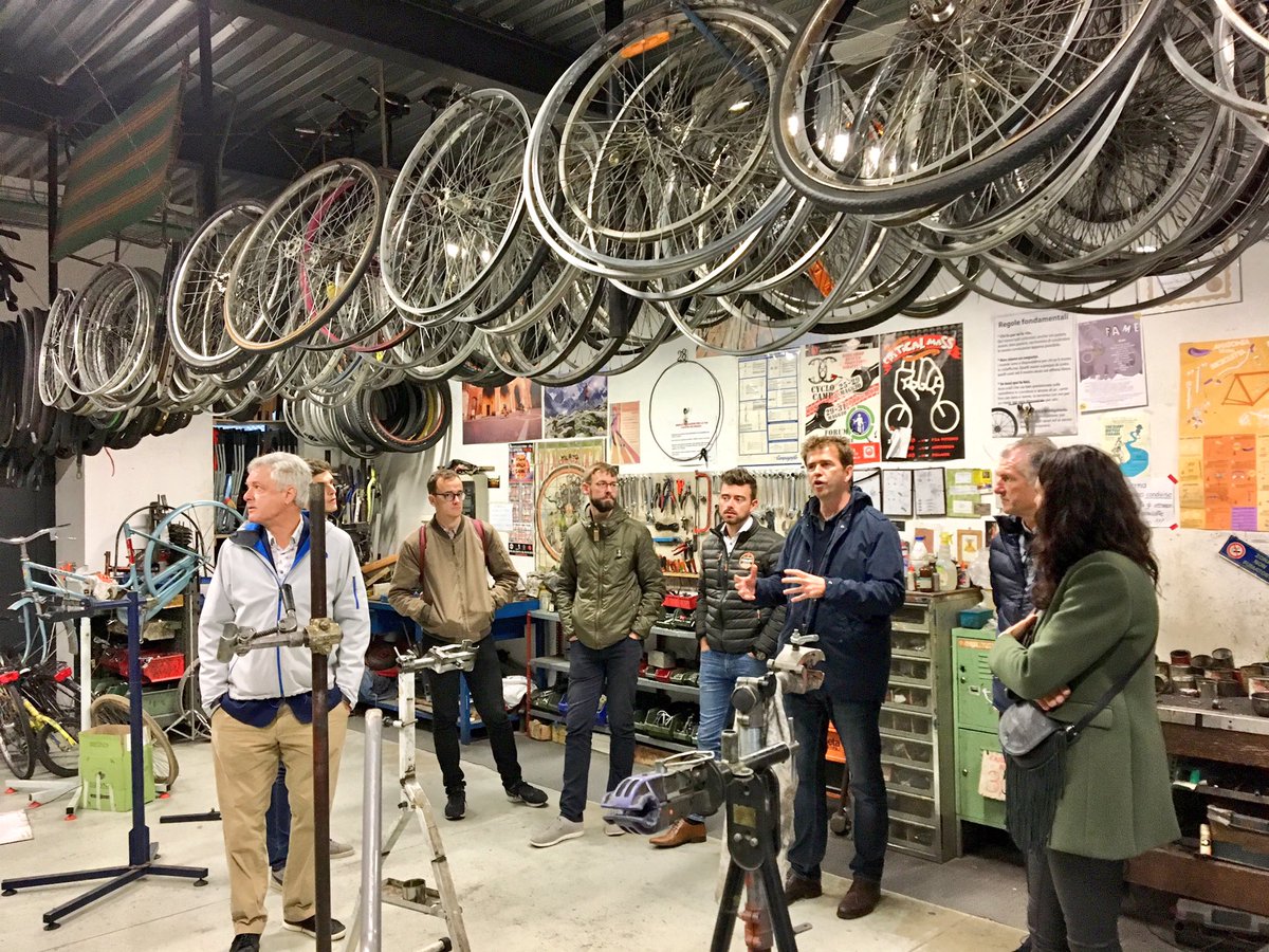 cycling's tweet photo. Our #UCIBikeCity friends had a chance to visit the Ciclofficina Stecca today during our #Milan bike tour with @CiclicaCC and @MiBikeCoalition ๐ฎ๐น #UCIForum https://t.co/SYhVDh5Iju