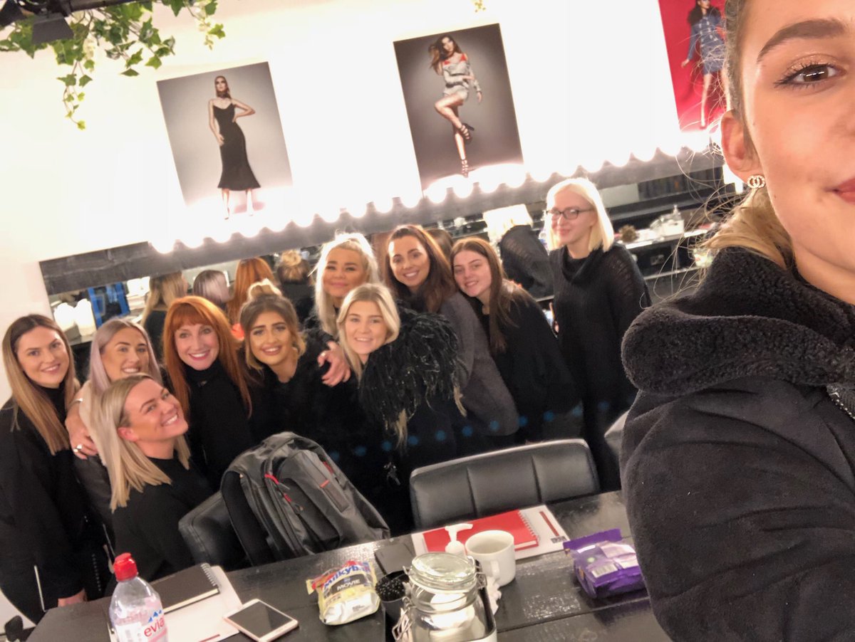 HiyaitsNicky's tweet photo. #GLAMCANDY - genius and brilliant people in equal measures . https://t.co/CiWFN2gamG