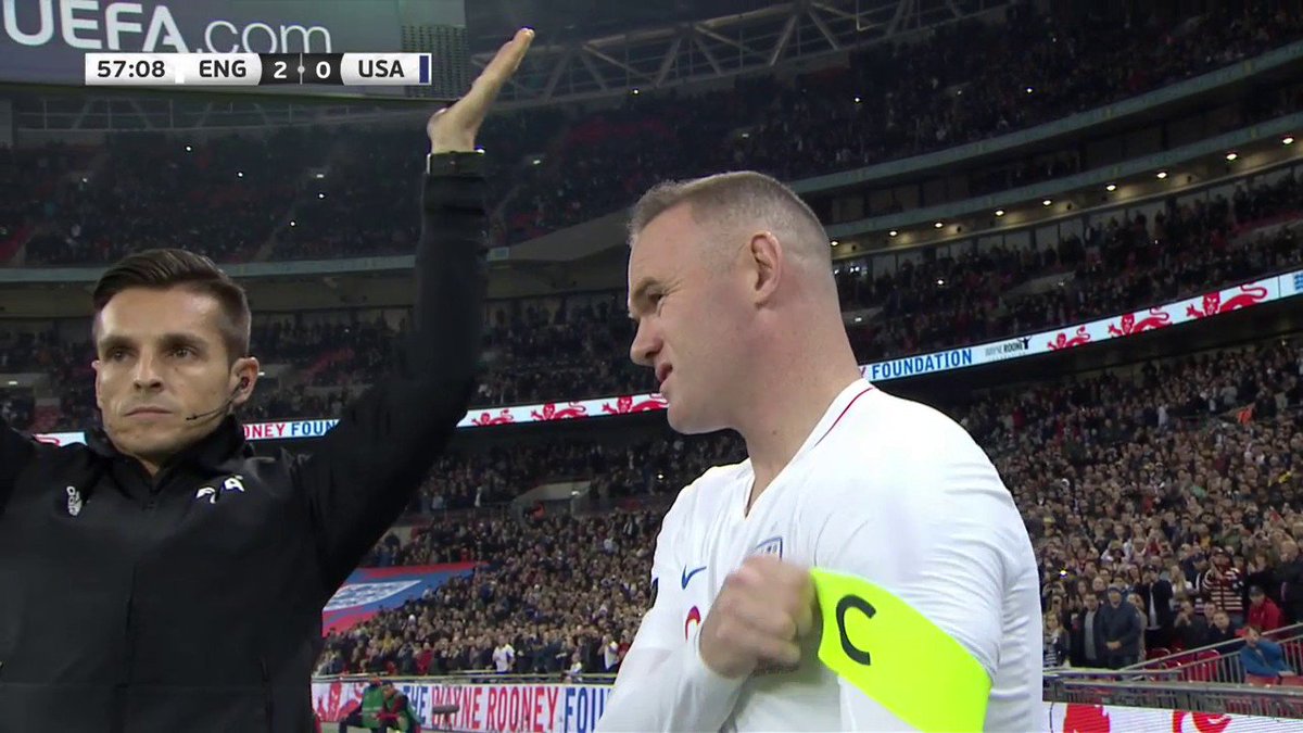 LÉQUIPE (@lequipe) on Twitter photo 2018-11-15 21:33:46 Le moment que tout Wembley attendait! Lentrée de Wayne Rooney, pour sa 120e et dernière sélection. Ecoutez lovation... #lequipeFOOT #ANGUSA Le moment que tout Wembley attendait! Lentrée de Wayne Rooney, pour sa 120e et dernière sélection. Ecoutez lovation... #lequipeFOOT #ANGUSA