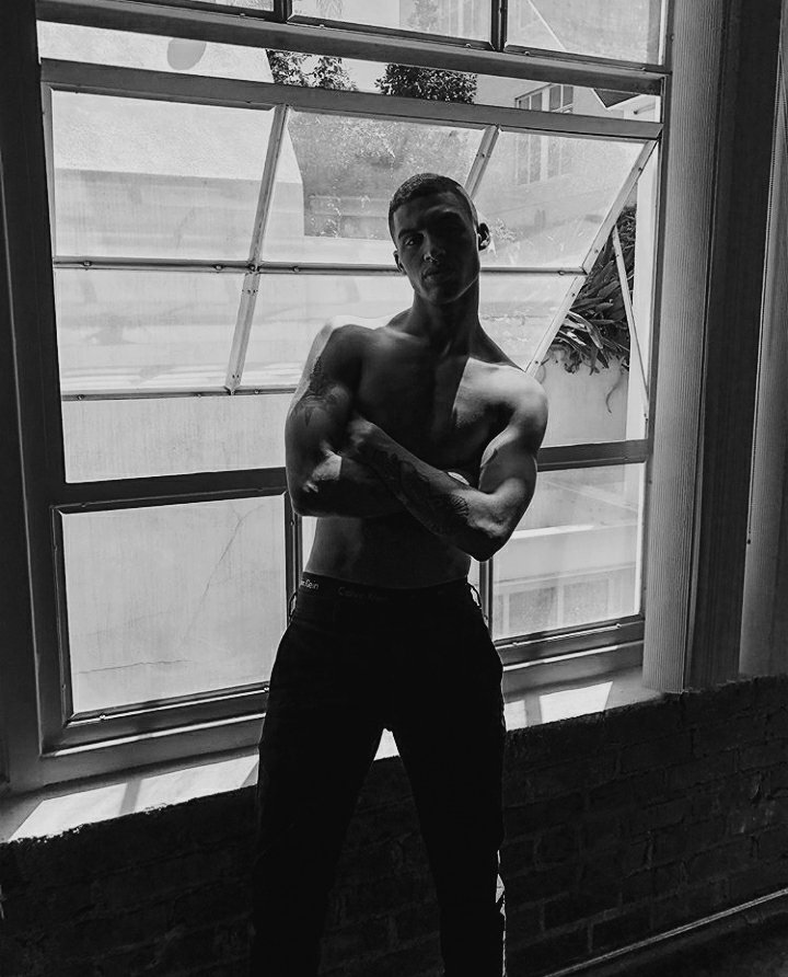 Words for what? I can make you feel alive, wanted, unique, only whit a look, with the same look that I will make you realize your time to go.

                                              •KWS