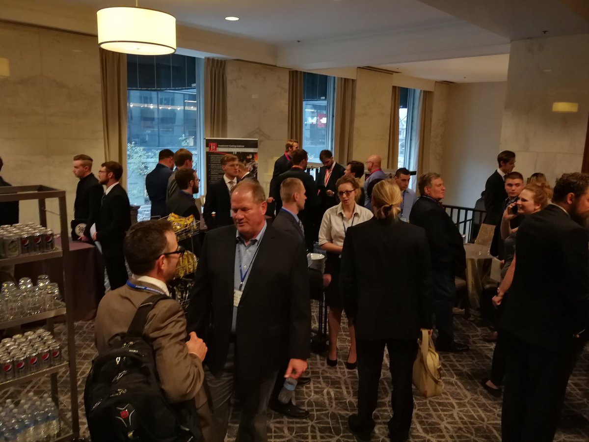 FEF_INC's tweet photo. Great energy! #metalcasting students and professionals #networking future of the industry #fefcic https://t.co/dUuJro1tdq