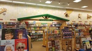 Don't forget! If you're in the Kingston, NY area, I'll be appearing at the Barnes &amp; Noble on Nov 17 from 12pm - 2pm. Ulster Plaza, 1177 Ulster Avenue. Would love to see you there! ⚾️ #ChildrensBooks #kingston