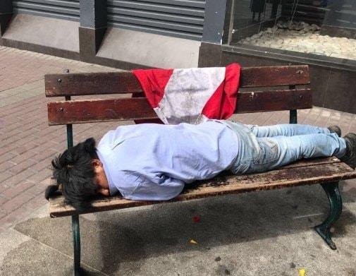 masterluisx's tweet photo. @andreavelab Obvio linda Andrea 😎🍻 a pesar de las consecuencias jejeje #ArribaPerú https://t.co/zm7S5gdaFD