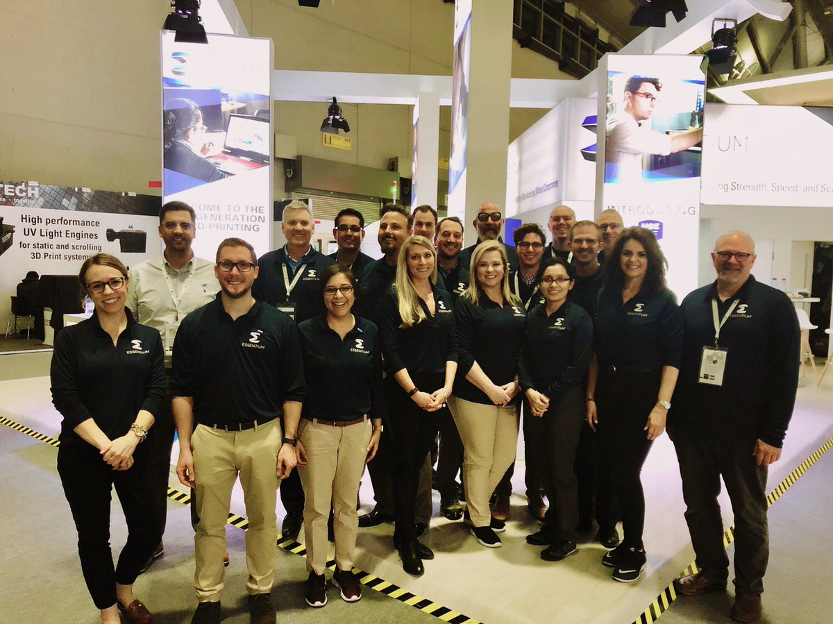 JoannMoretti's tweet image. It was an amazing week in Frankfurt at #FormNext2018 with the phenomenal team from @Essentium3D -congratulations on a truly successful show and showing the world- the fastest industrial #3dprinting machine around. Speed without compromising quality or strength-at 1/4 the price!