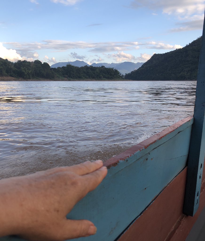 JennCluff's tweet image. Stepping away from the small picture of everyday life allows me to see the big picture #pgsthemovie #pgsthebook #personalguidancesystem #billbennett #smiledowntomysoul #laos #mekong #intuition