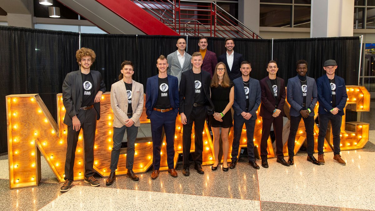 Check out <a href="/IonaXCTF/">IonaGaelsXCTF</a> from tonight's #NCAAXC Banquet at the University of Wisconsin... Almost 36 hours before the #Gaels compete for the national championship in Madison, WI  #NotSquareGarden #SorryCoach #GaelNation