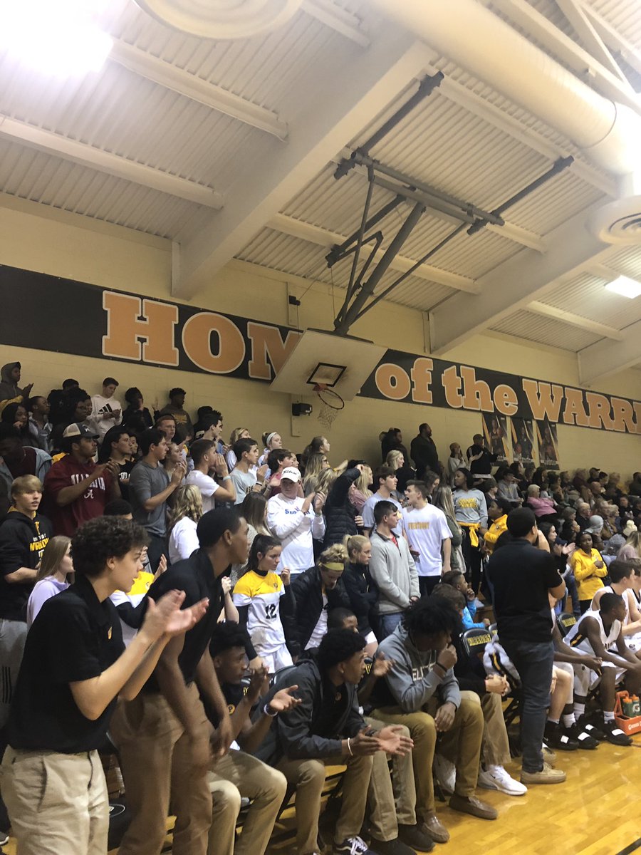 PontotocFTBL's tweet photo. Great job by our students tonight!! Can’t wait to see them tomorrow night!! #onemore https://t.co/hQuLC6soYQ