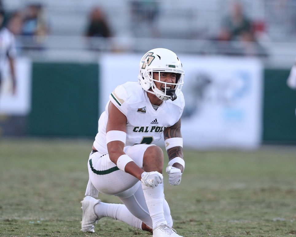 AllenBrown_4's tweet photo. These are my dudes man... Seen em grow as players but more importantly young men... Been with em their entire careers and couldn’t be more excited for their final game this weekend.. you know we gon turn it up! #1unit1family1goal https://t.co/jQj0d8SPl7