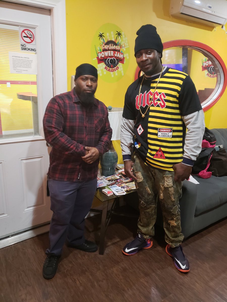 DaGalleryShow's tweet photo. After interview vibes with @KiloTips.

@TeamDaGallery with @Miss_Stacey78, @NecolesWorld &amp; @BenyaminBMB

Join #DaGallery every Tues at 7 PM EST on @Caribbean_Jam

TuneIn Radio App: https://t.co/i5DbpOR8h2 https://t.co/I3xpZyOCsO
