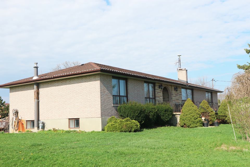 infoCCAGR's tweet photo. See Our New List: https://t.co/IvKzrZcvbu
10-acre hobby farm, 10 min to QEW and new Costco
#hobbyfarm #farmforsale #ontario #toronto #hamilton #newlisting https://t.co/MGkz1lcwmD