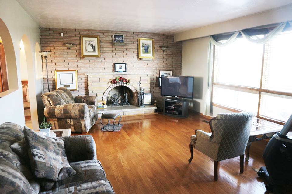 infoCCAGR's tweet photo. See Our New List: https://t.co/IvKzrZcvbu
10-acre hobby farm, 10 min to QEW and new Costco
#hobbyfarm #farmforsale #ontario #toronto #hamilton #newlisting https://t.co/MGkz1lcwmD