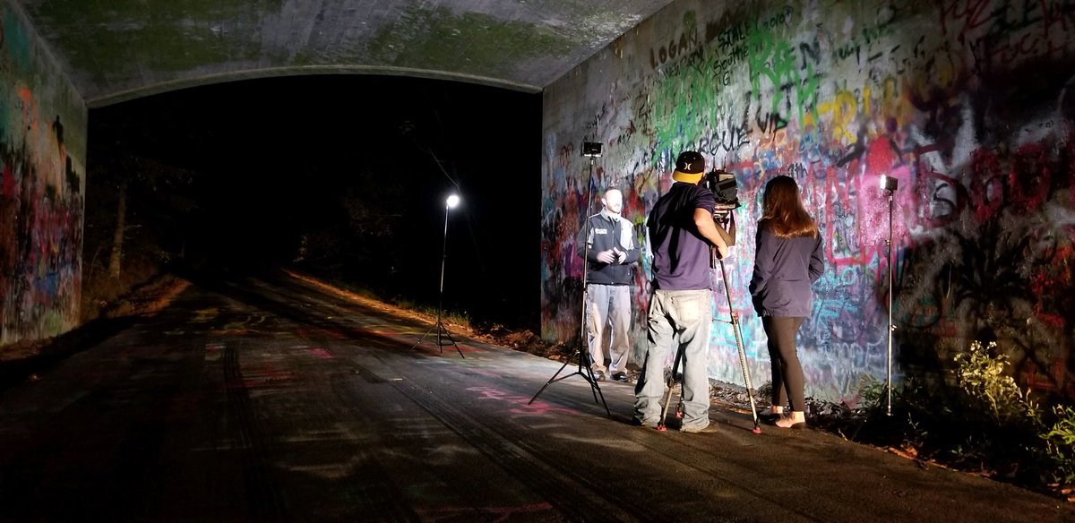 va_paranormal's tweet photo. Jeff being interviewed on Crawford Road. Watch the report on Yorktown’s most haunted road tonight at 11 on @wtkr3 #haunted https://t.co/V6bUAmmRBc