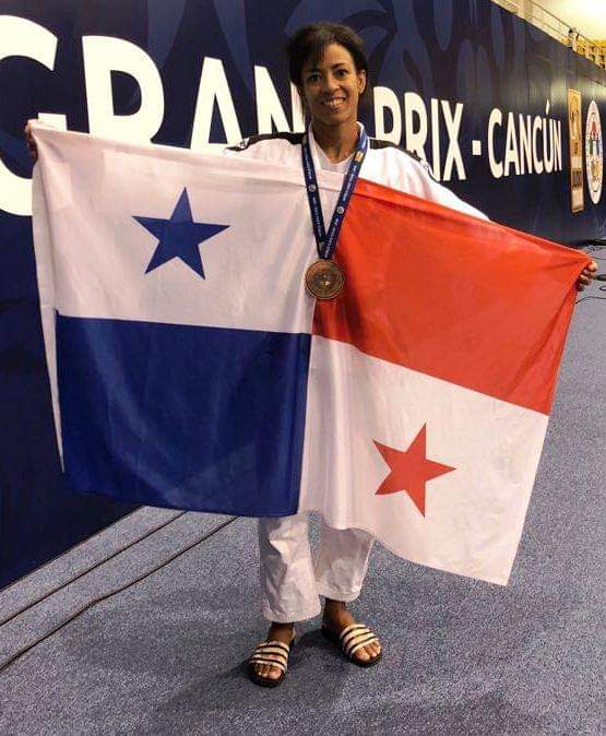 Feujupa's tweet photo. Judo de Panamá en accion el 16 de noviembre. Panamericano Infantil, Guayaquil, Ecuador ; Maria Fernanda Jimenez, Julio Cesar Escobar; arbitro  Omar Simmonds, entrenador, Armando Jimenez.  En Holanda , Grand Prix de Haugue, estaran; Miryam Roper y Kristine Jimenez,
.  FEUJUPA🇵🇦 https://t.co/rOP09CVQ5Y