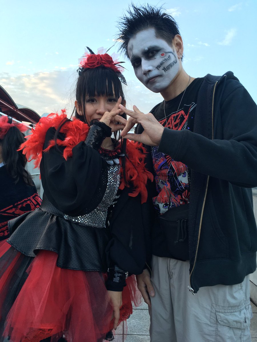 take444_metal's tweet photo. ☆ホモじゃないんだってばよ☆たけよん🍒GIRLSコレクション①←某おんゆさんリ��ペクト( ´,_ゝ`)
#BABYMETAL #WT2018 #幕張 #SSA #DNC https://t.co/q0Modi9FGK
