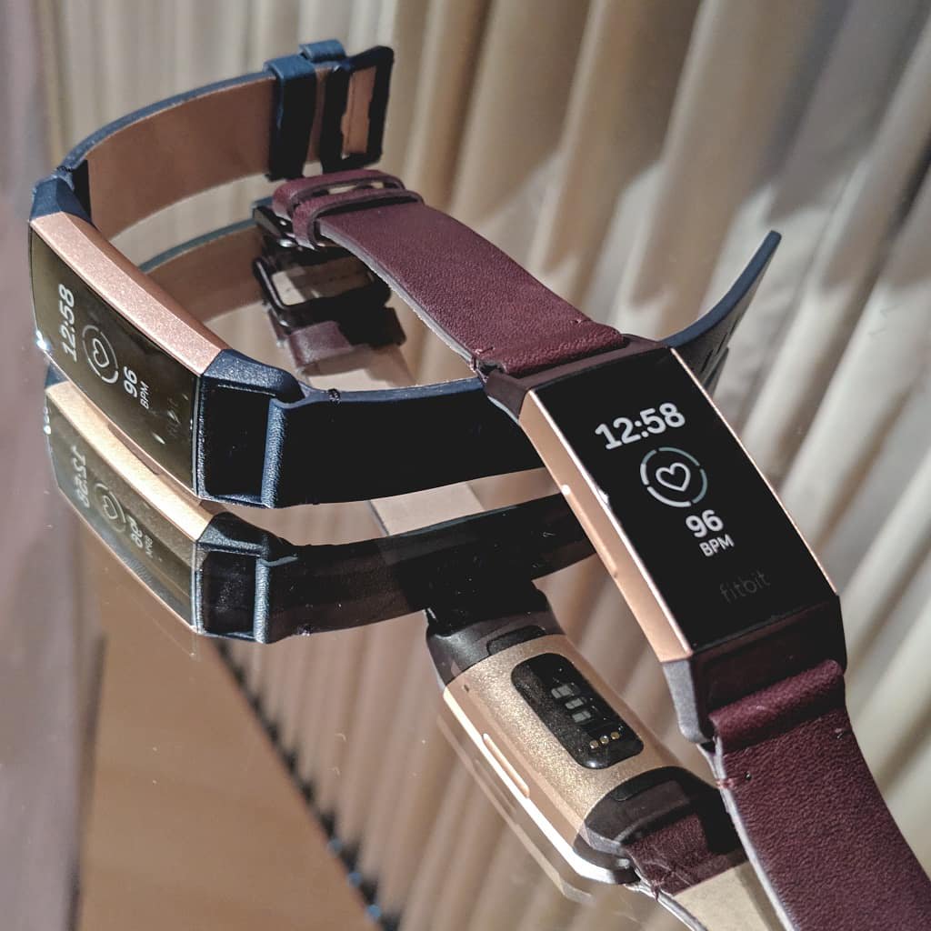 isadoes_'s tweet photo. The new #FitbitCharge3 straps are looking ๐ So many choices!
Review on @fitbit's newest health tracker will be up on @hergadgetmatch soon ๐
#Fitbitph #fitbit #health https://t.co/OaD5bM6P7A