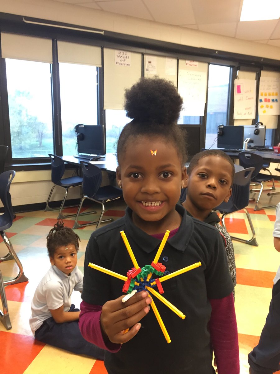 TaylorTeachr's tweet photo. #STEMhappenshere #younggiftedSTEMIST #theFutureofSTEM #chicagostories https://t.co/JBAzD2vG5t