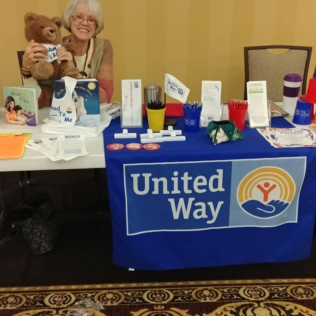 uwswok's tweet photo. We love opportunities to share our United Way story. Thank you, Leadership Lawton Fort Sill for inviting us. #LIVEUNITED #UWSWOK #LLFS https://t.co/DvT1YW80TJ
