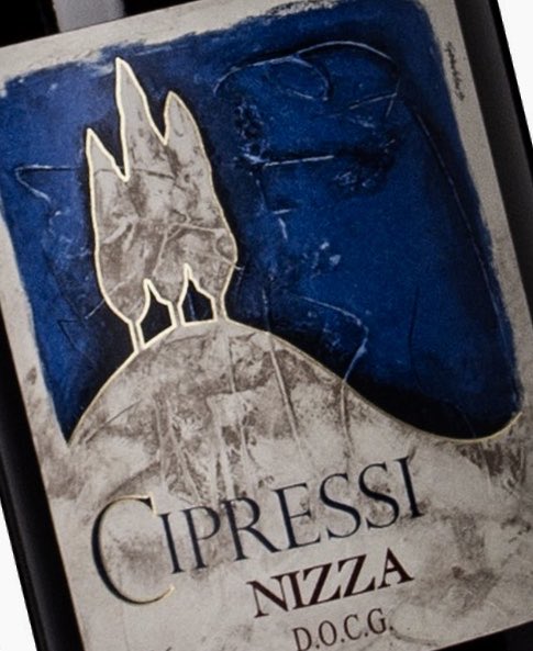 WineNewsIt's tweet photo. Il piemontese #Cipressi 2015 Docg #Nizza #Chiarlo è n. 1 in #Top100 #Wine2018 @WineEnthusiast, che piazza 17 vini #Italia in speciale classifica. Kerin O’Keefe, #ItalianEditor: riconoscimento a #vino #eccellente e #ruolo #MicheleChiarlo in #valorizzazione #Barbera e #docg #Nizza https://t.co/LldyI59t93