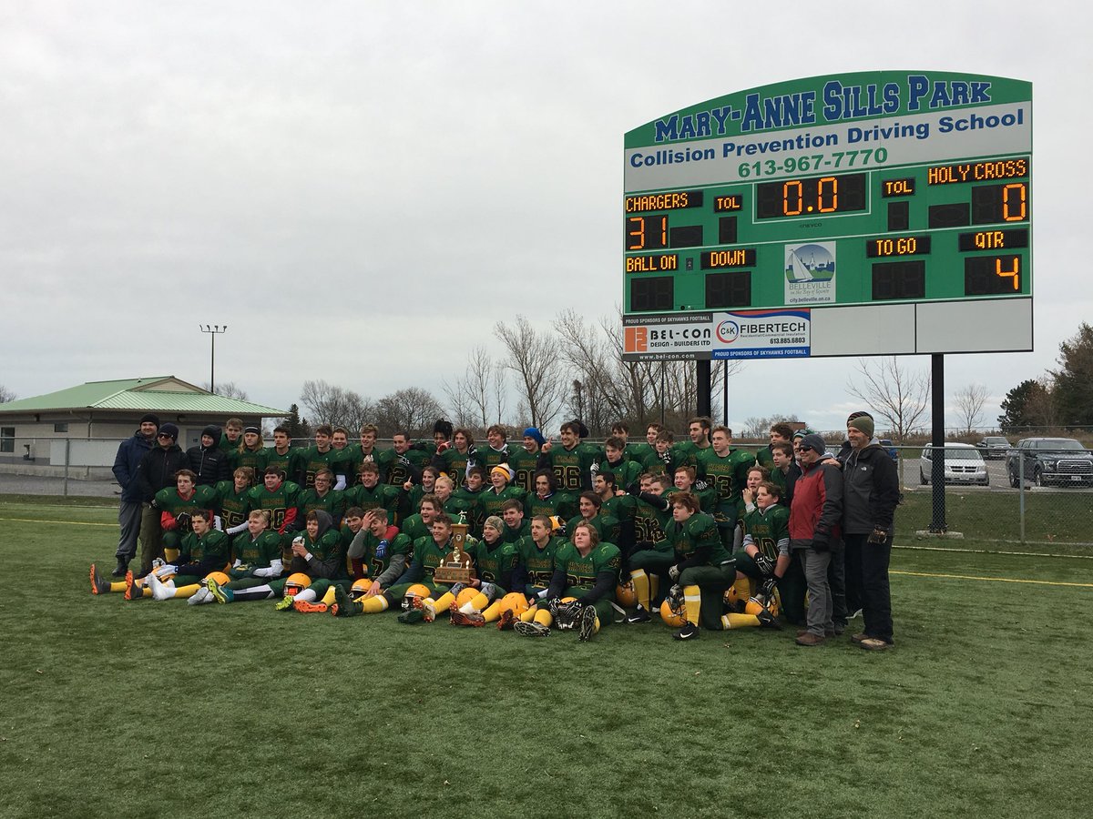 MrsHoltEES's tweet photo. Incredible game today! Undefeated season for the Jr Chargers ending in a 31-0 COSSA win! #proudfootballmom๐ #35 #chargerpride #itwasreallycold https://t.co/aTzvWhx7xH