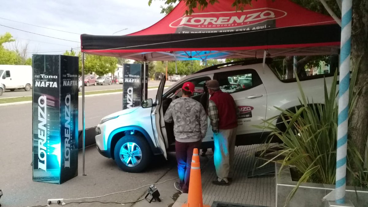 LorenzoAutos's tweet photo. Ya estamos en Malargüe Mall Shopping probando la FIAT TORO nueva versión
����¡ Acercate a compartir el final de la tarde junto a Lorenzo Automotores
👉Y recordá que mañana también nos encontrás en Malargüe con la nueva TORO acompañando los festejos por el aniversario de la ciudad https://t.co/UMf2QMmFAj