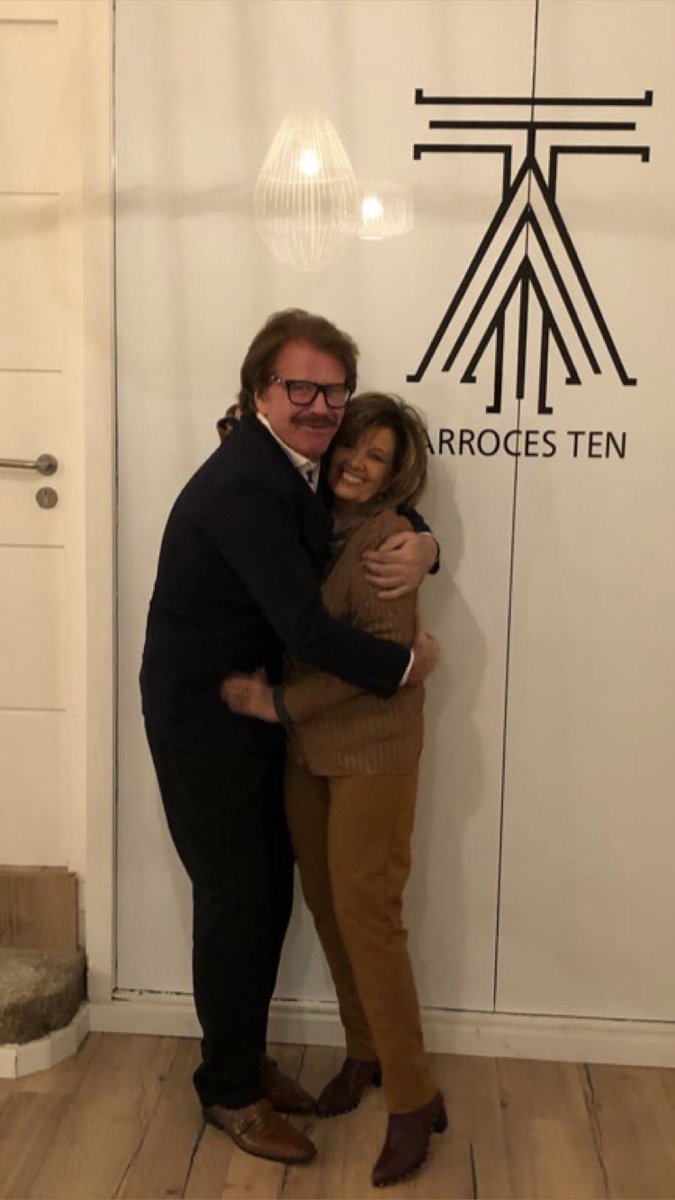 TeresaCamposFan's tweet photo. 📸: Hace unos días María Teresa Campos y Edmundo salieron a comer juntos y eligieron uno de los mejores restaurantes de Madrid 👉🏼 arroces_ten .
.
.
.
#MariaTeresaCampos #LasCampos #ArrocesTen #Restaurantes #RestaurantesMadrid #Plan #Cocina #Menu https://t.co/43bbObGvQL