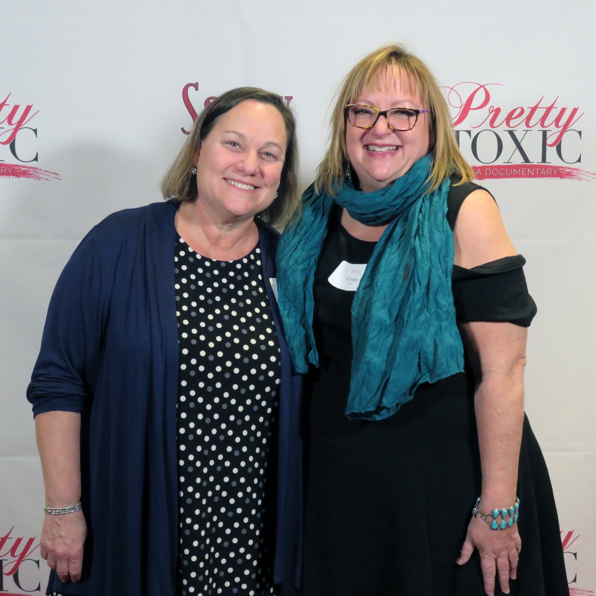 PrettyToxicDoc's tweet image. Janet Nudelman of Breast Cancer Prevention Partners @BCPPartners and Cindy Luppi of Clean Water Action and Campaign for Safe Cosmetics @cleanh2oaction @SafeCosmeticsHQ at the red carpet sharing ways to live a #nontoxic life. #safecosmetics #greenbeauty 

IMG_2704.jpg