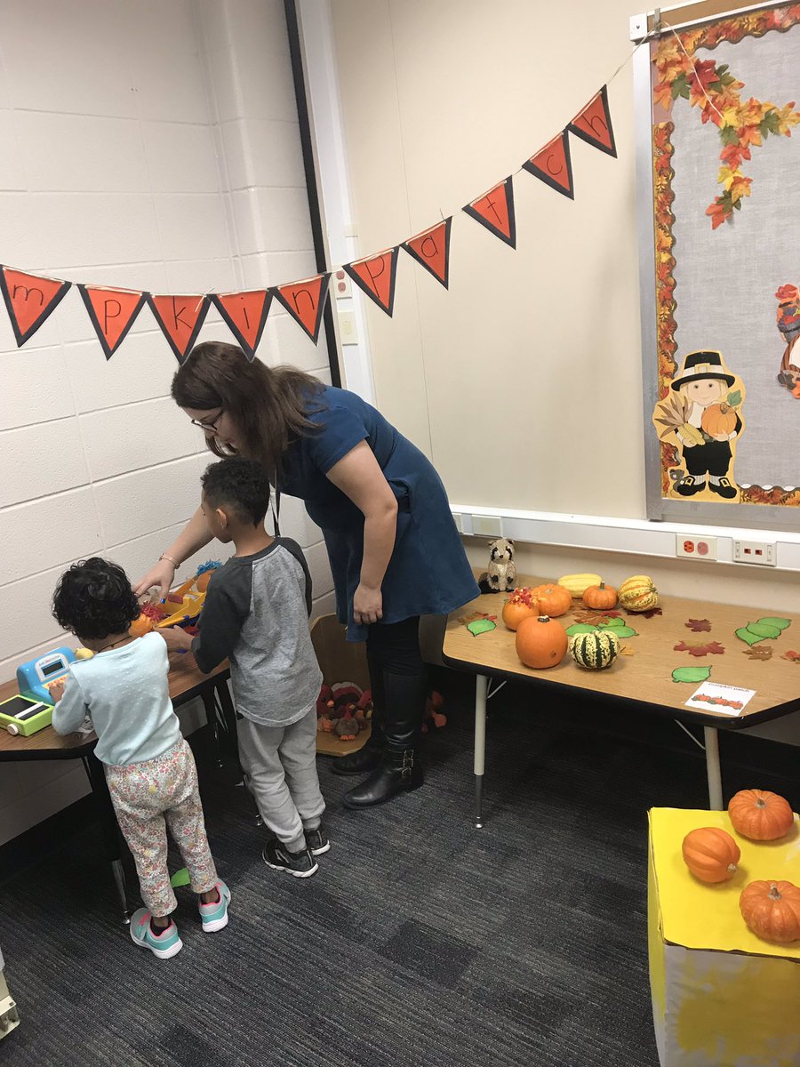 HeatherDykes589's tweet photo. PALS is getting into STEM with weighing pumpkins today! #KISDTeamSpEdP2P #KleinSLPs #STEM #EarlyChildhood @KarlaD_SLP @kirstenallman https://t.co/jwQRo04loL