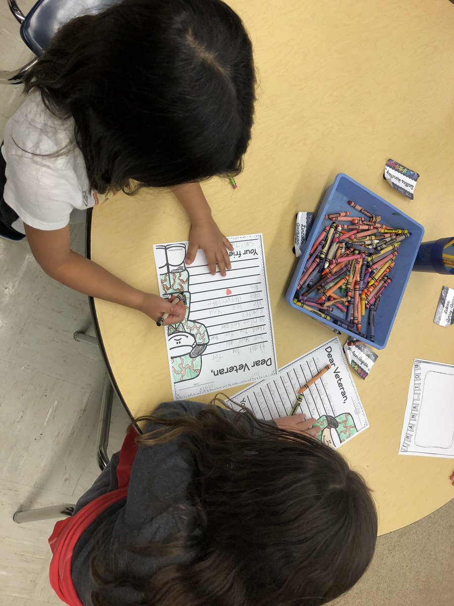 JoAnnGusta's tweet photo. Writing letters to Veterans for #OperationRead @MountOliveElem https://t.co/ORUiHO4oxe