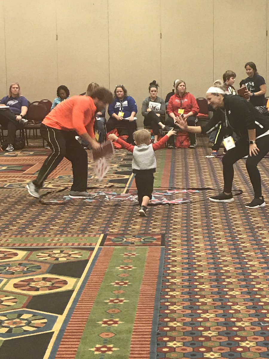 DMcWherterPE's tweet photo. #IAHPERD18 #lotsoflearning #greatcollaborating #presentation2018 #sharingiscaring #PE #SD735learns @sandra_wichner @Skokie735 https://t.co/sGydSXmTbc