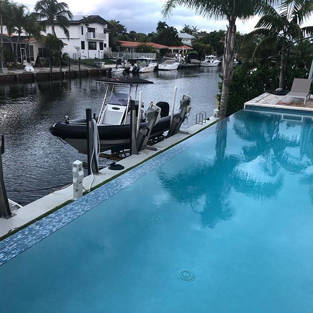 Protector Boats tweet media