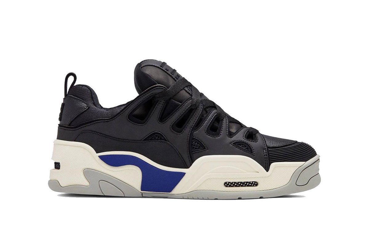 TheSource's tweet photo. Already sold out, but still worth a look.
Get an official look at A$AP Rocky's debut sneaker with Under Armour: https://t.co/aftpLg8NJ9 #SRLo https://t.co/TkJ8XjGTCD