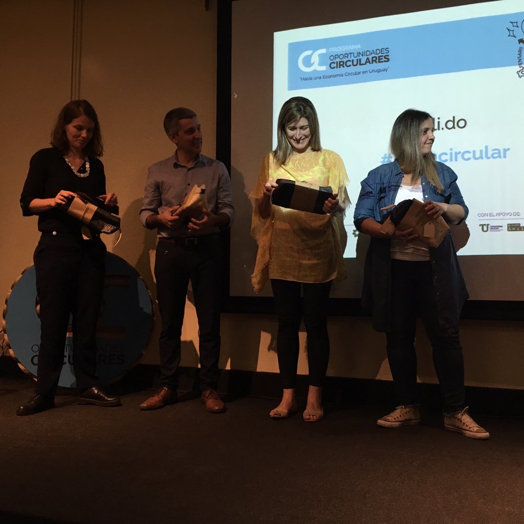 MarianaRobano's tweet photo. Gracias @SocialabUy por el reconocimiento @ANDEUruguay @ONUDI_conosur https://t.co/7Dzdlek3sO