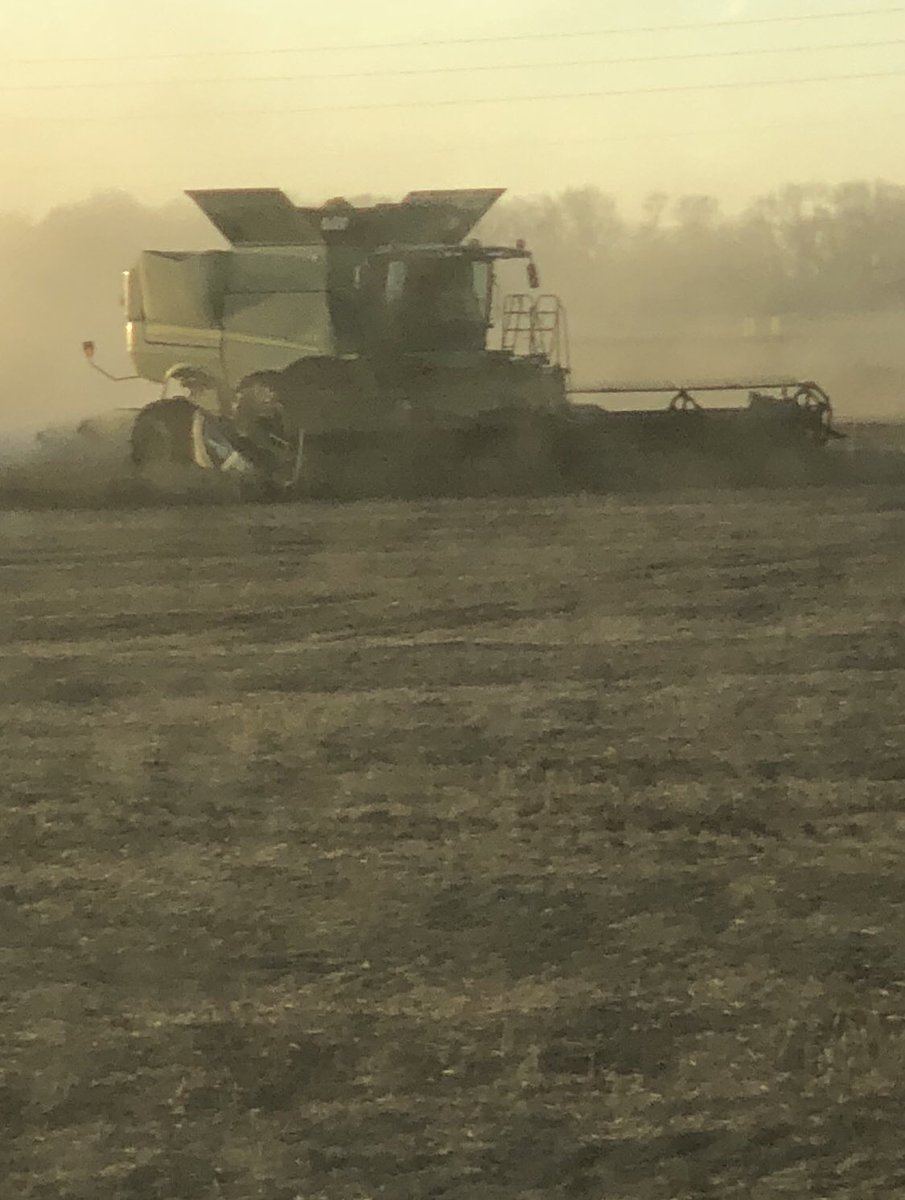 dailey_angela's tweet photo. Harvest ‘18- Can’t wait to be home for a bit this week! https://t.co/rRXvGRs8gk