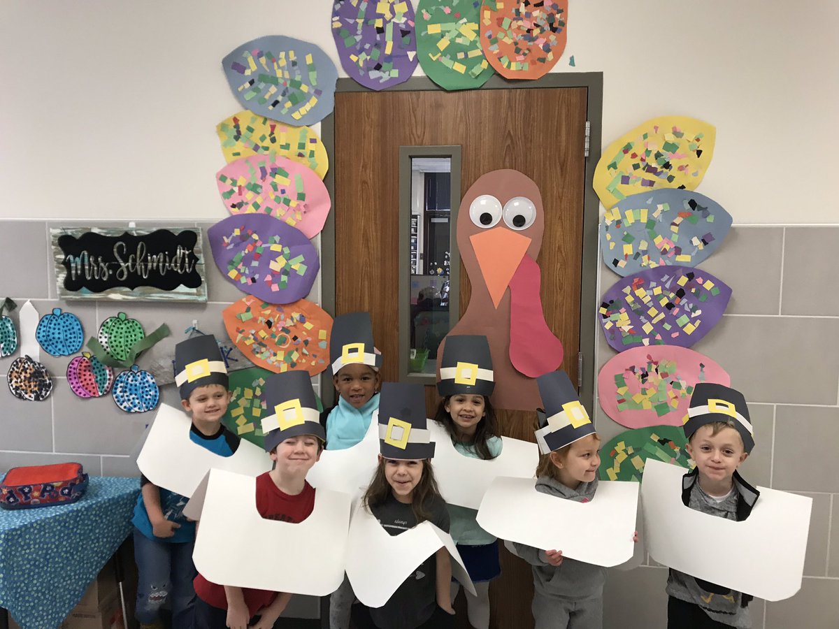 SchmidtShannan's tweet photo. Thanksgiving feast for PreK and PPCD  #misdPROUD #baxterprek https://t.co/RUb4PuZbhg