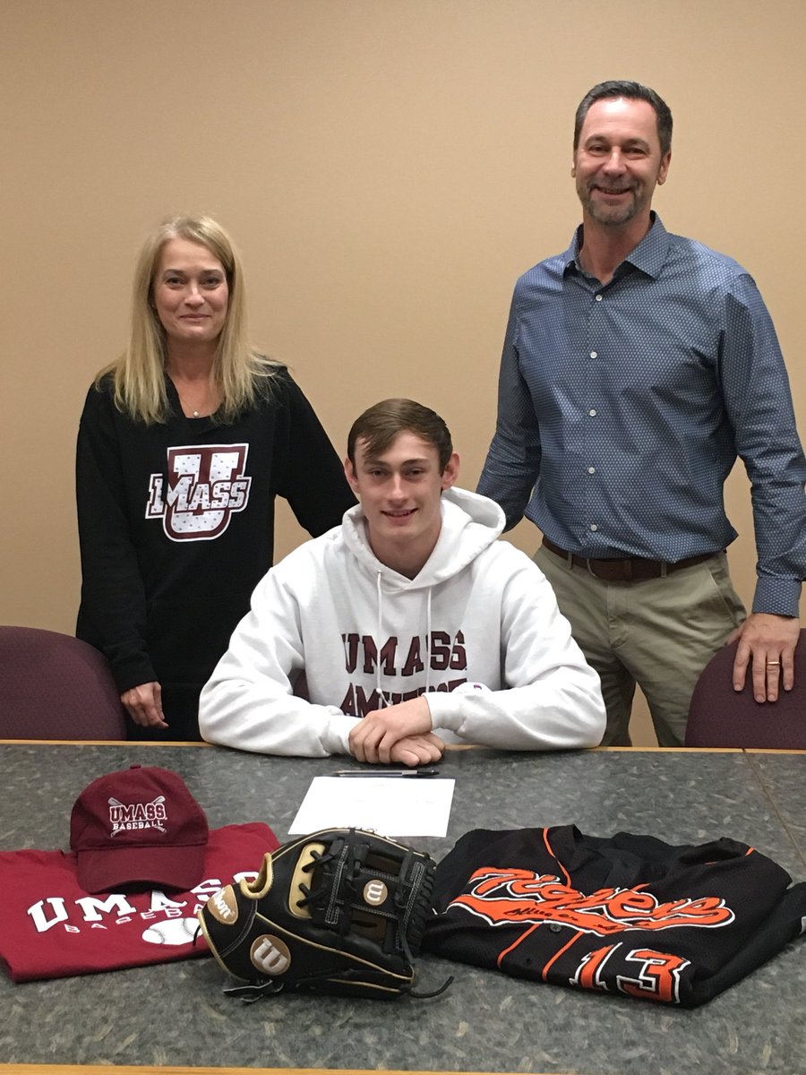 Congratulations to Chris Pearsons - NLI to attend UMass &amp; play baneball for the Minutemen! <a href="/OAHSTigers/">Wes Paul</a>