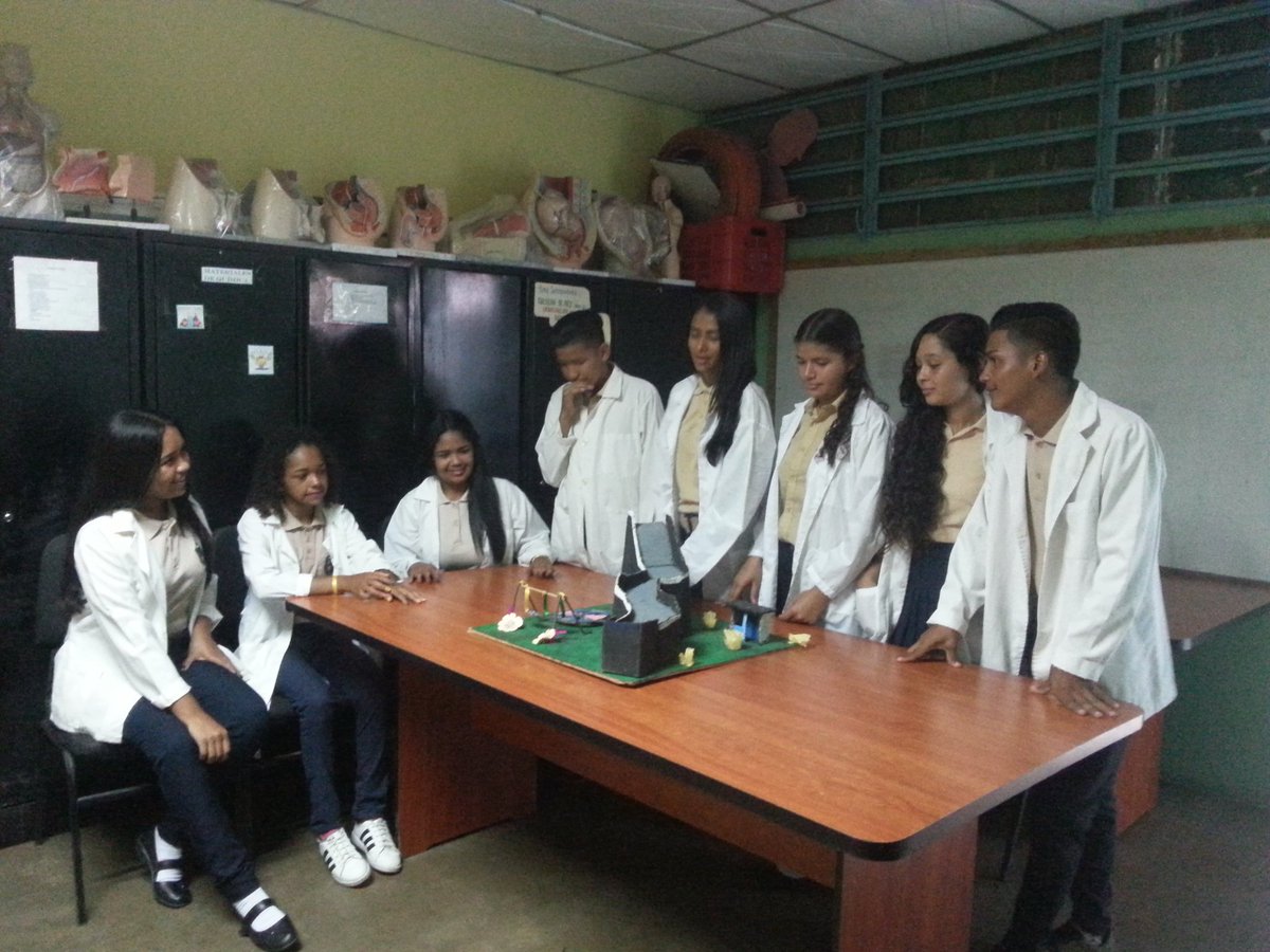 lbmsmo's tweet photo. #15Nov #RetoCienciasNaturales @MPPEDUCACION @Nixonarrieche17 @ZELara2017 @salasimonplanas @JeanOrtizPsuv @LaraEducativa @AurimarVargas1 @NicolasMaduro https://t.co/23eLaQ1pUm