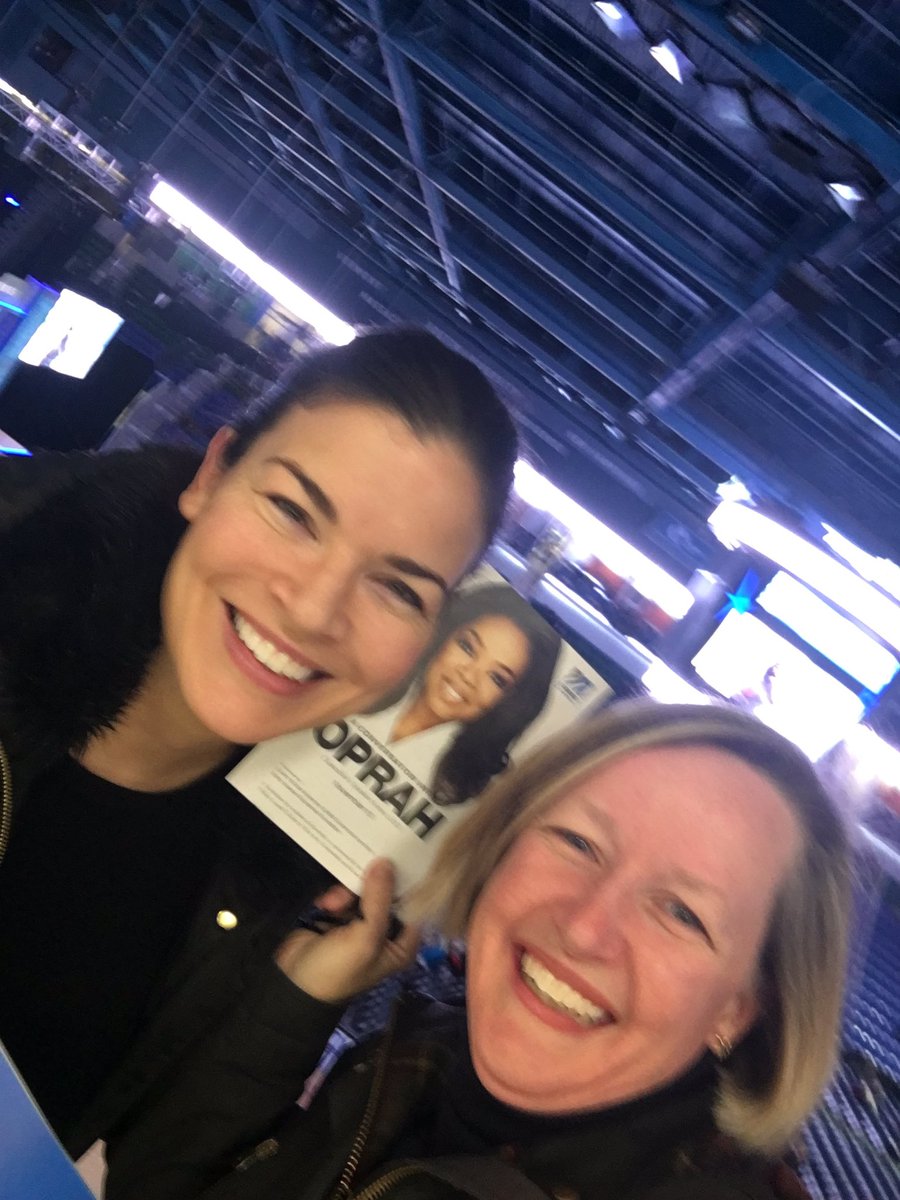 kktinelli's tweet photo. @UMassLowell #OPRAHatUML ready to be inspired! https://t.co/PDOsf0h754