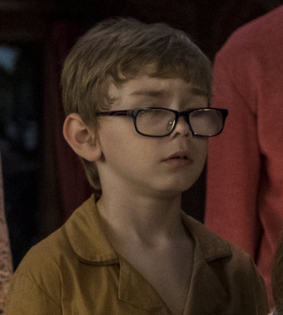 netflix's tweet photo. Call me Hugh Crain because I would die for him. https://t.co/4qkdA6tQyD