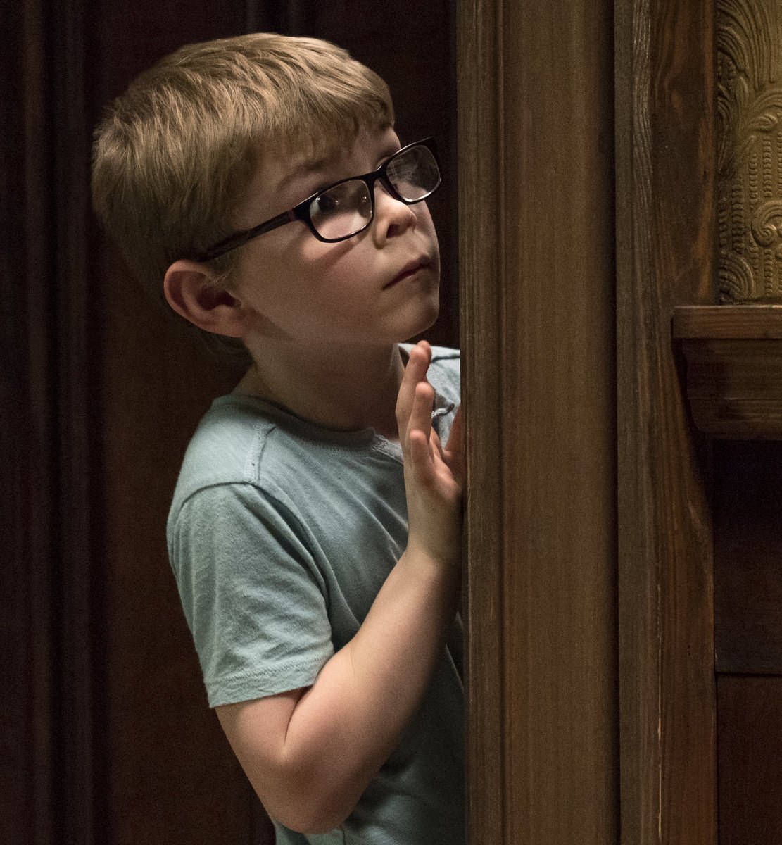 netflix's tweet photo. Call me Hugh Crain because I would die for him. https://t.co/4qkdA6tQyD