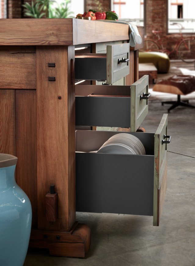hafeleamerica's tweet photo. @grassusa Vionaro Drawer System in black. 😍 https://t.co/G2FpgMePgM https://t.co/WCVvmIWUeg